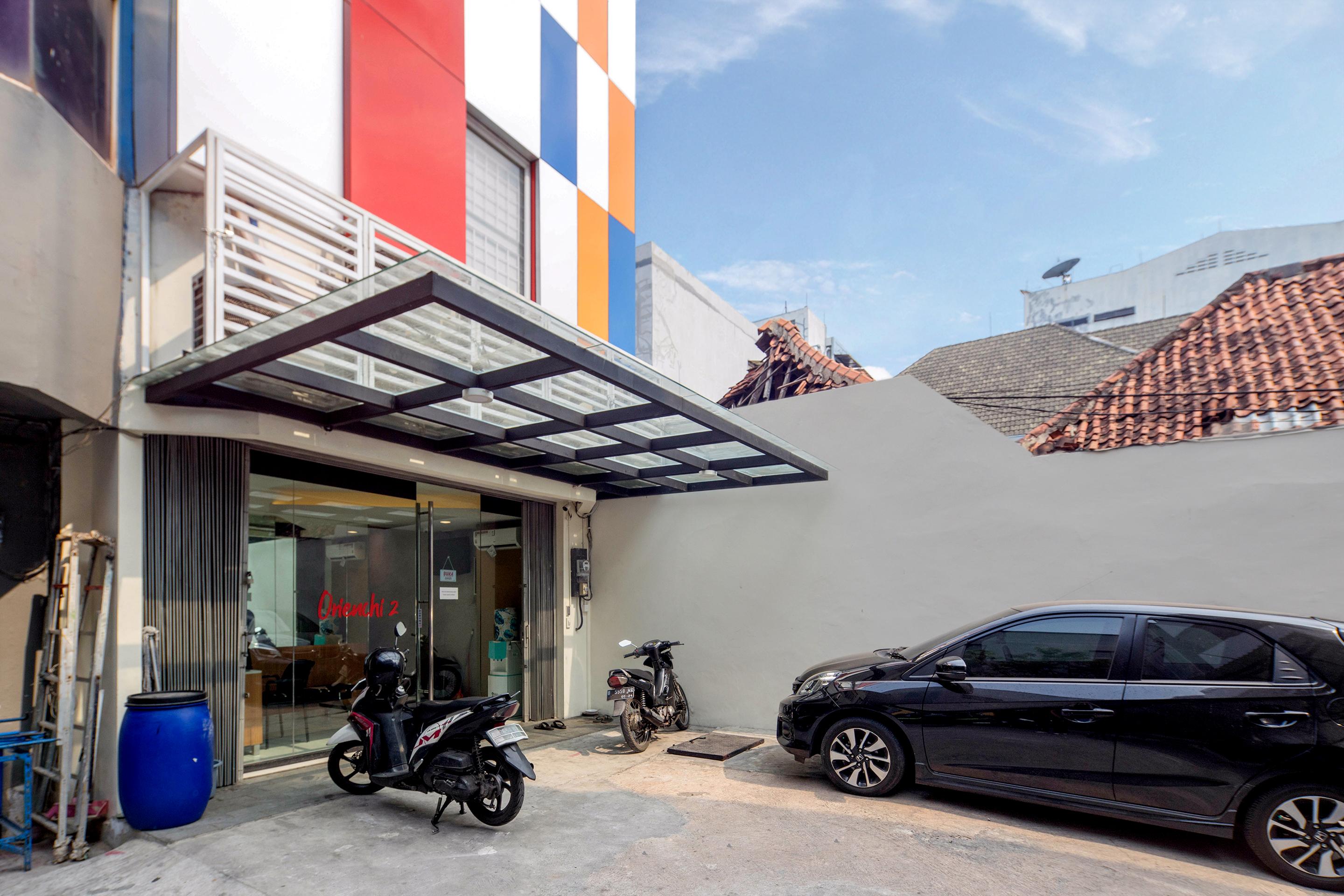 Hotel Super Oyo Capital O 1121 Orienchi 2 Jakarta Exteriér fotografie